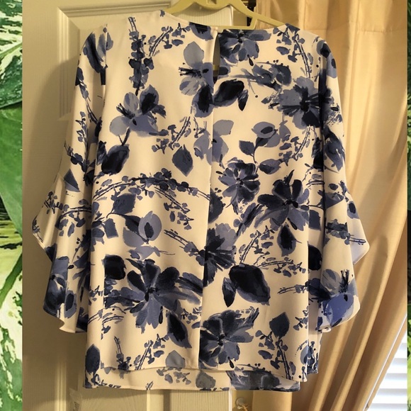 Kasper flutter sleeve floral top - Picture 5 of 5